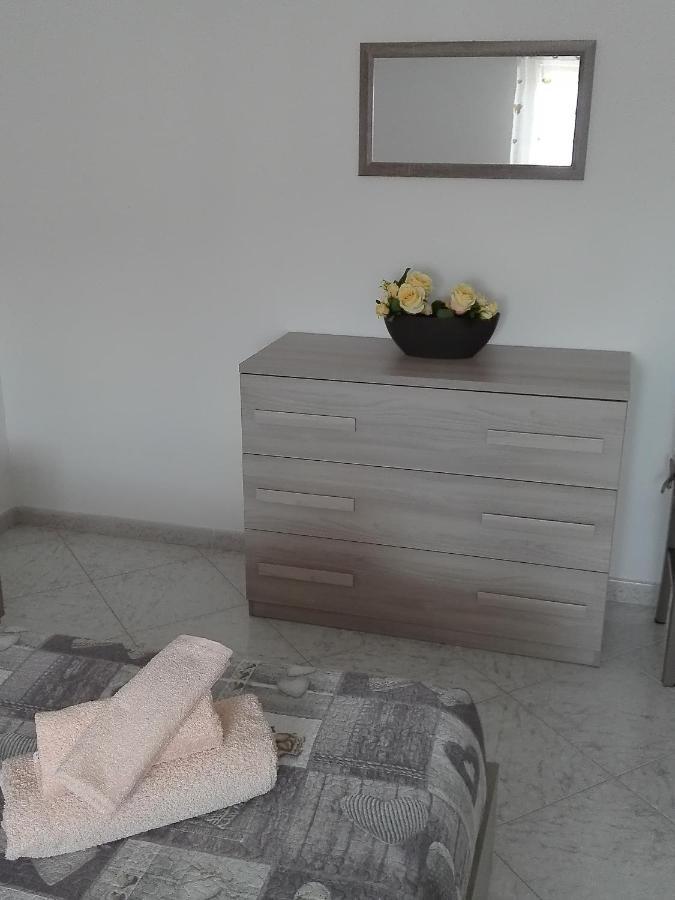 Appartamento Sa Molina Bosa Bagian luar foto