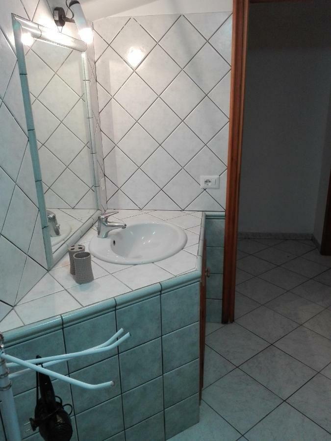 Appartamento Sa Molina Bosa Bagian luar foto