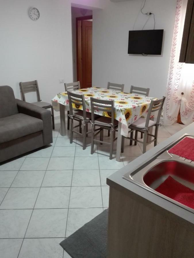 Appartamento Sa Molina Bosa Bagian luar foto