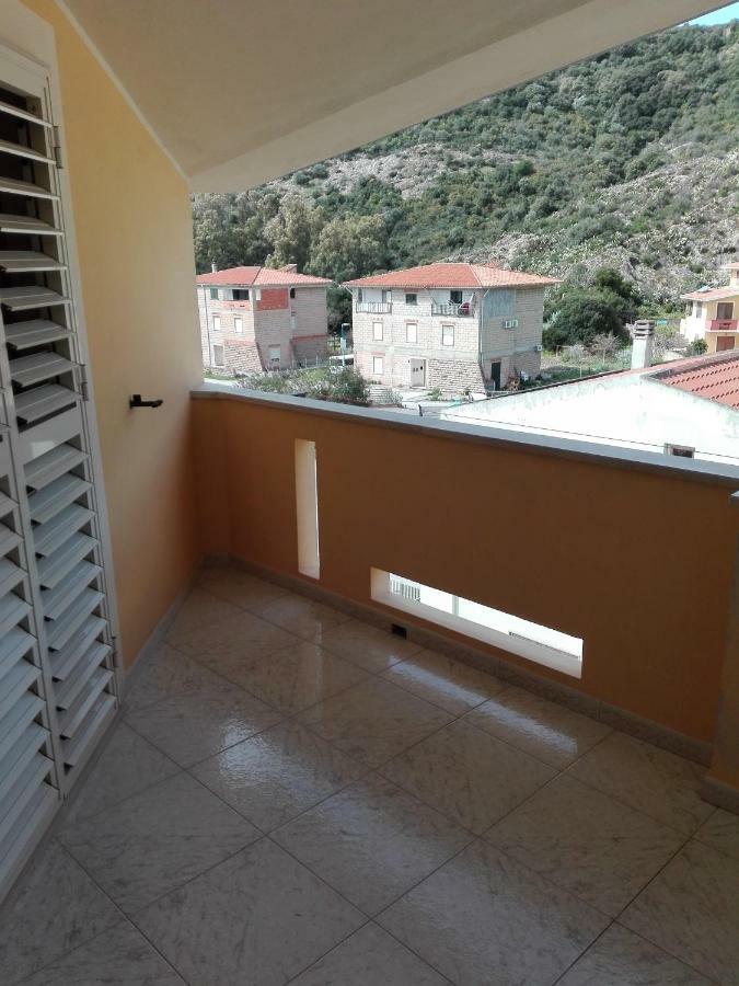 Appartamento Sa Molina Bosa Bagian luar foto